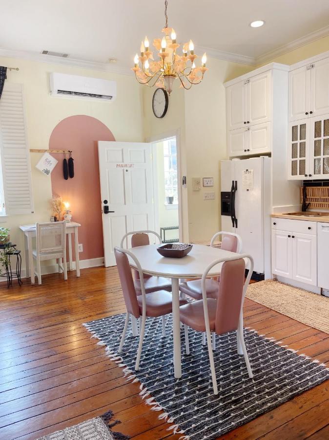 Charming 1885 Parlor Loft Downtown Savannah Stay المظهر الخارجي الصورة